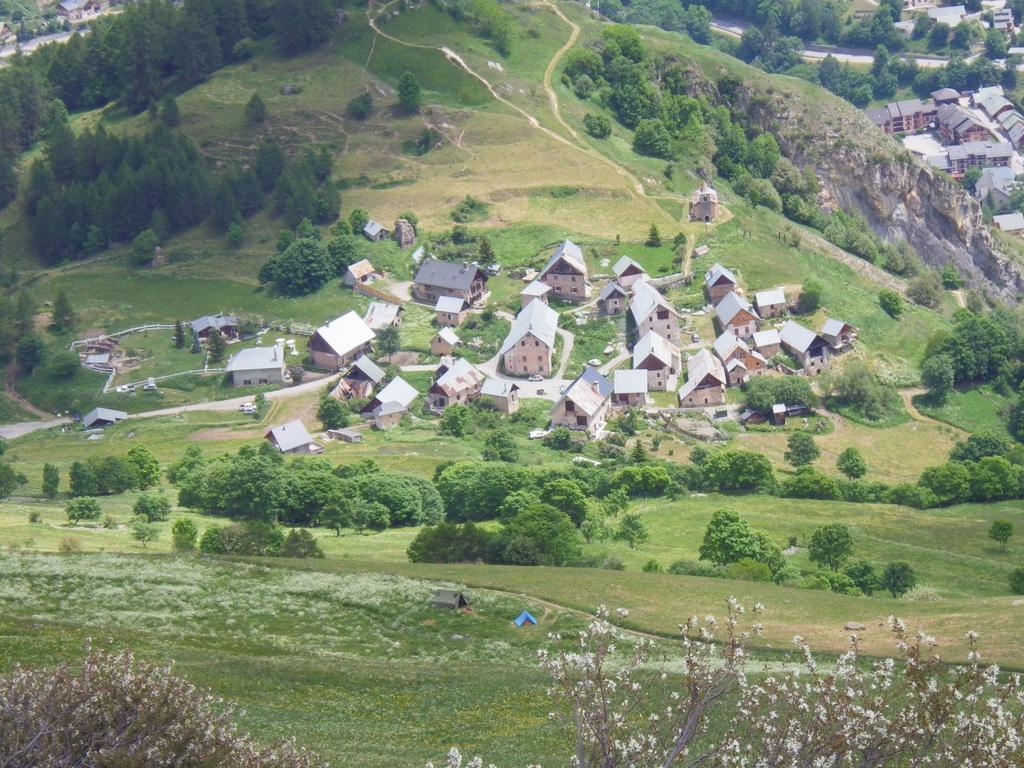 Hotel De La Poste Valloire Exteriör bild